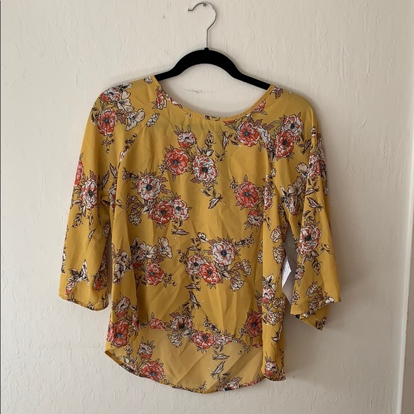 Floral Top - good with jeans for work! - Picture 1 of 2